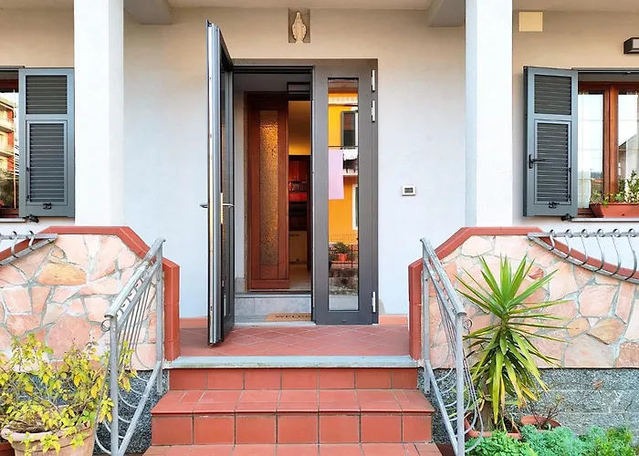 Apartment Domus Dei Castellari Santo Stefano di Magra
